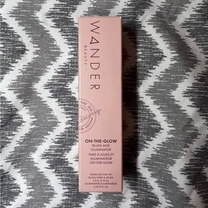🆕 WANDER on-the glow blush & illuminator